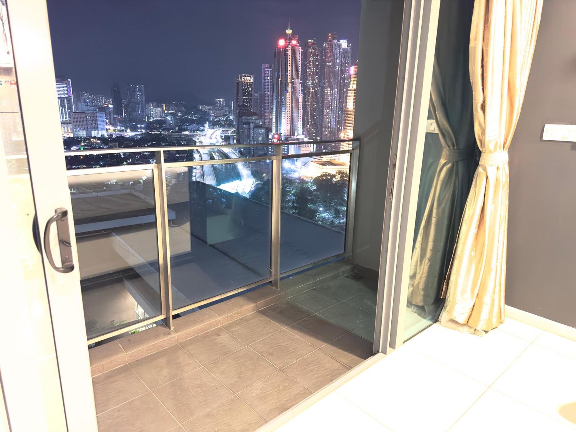 Summer Suites Klcc By Star 쿠알라룸푸르 외부 사진